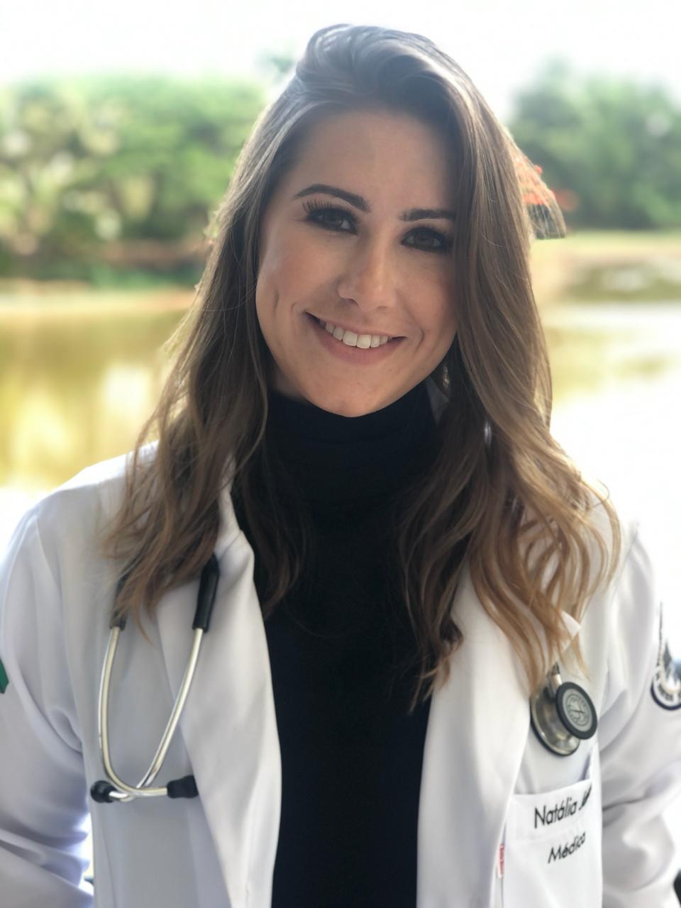 Natália dos Santos Jábali - Perfil - Auxiliares da Justiça