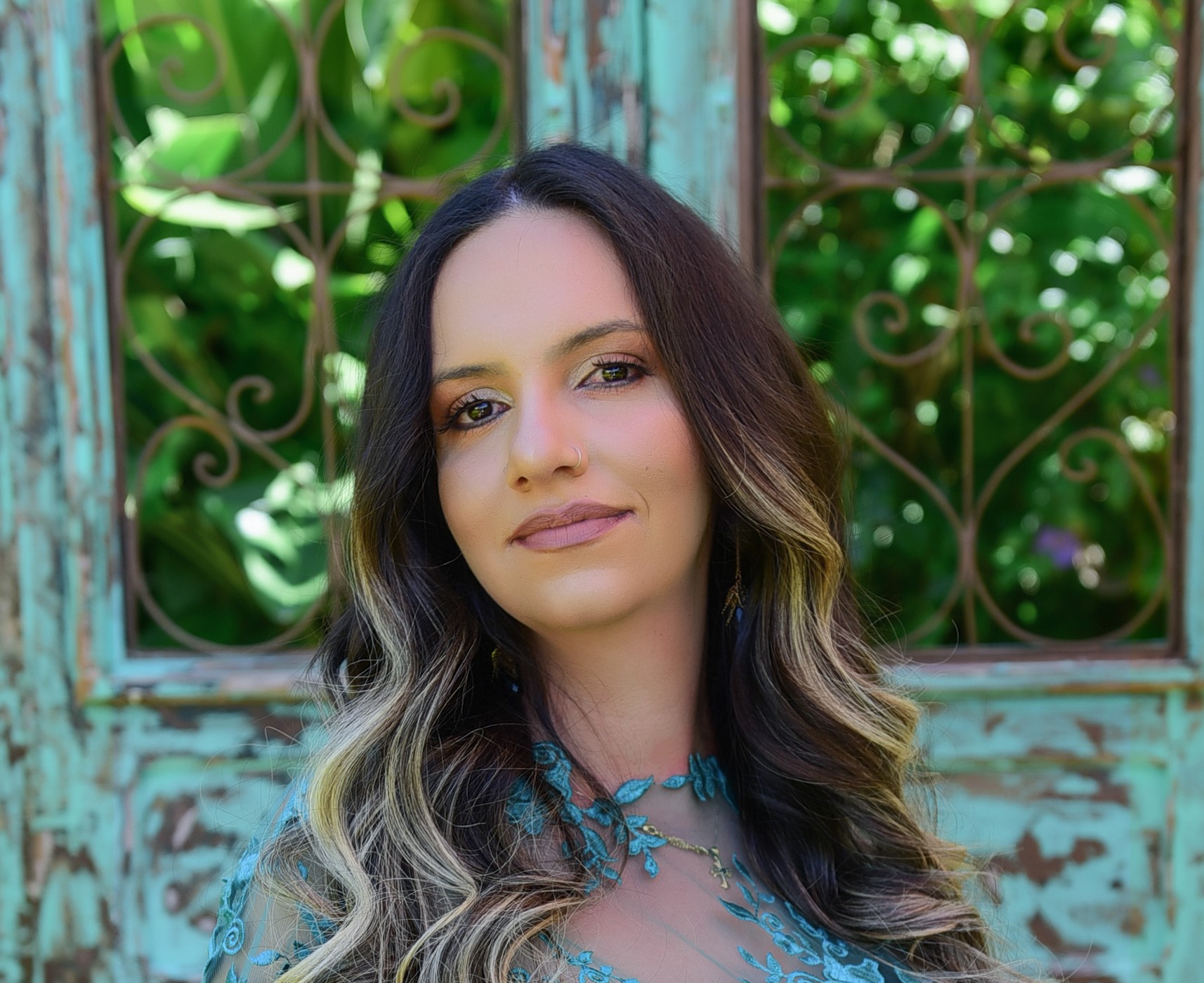 DANIELA ROCHA ALVES - Perfil - Auxiliares da Justiça